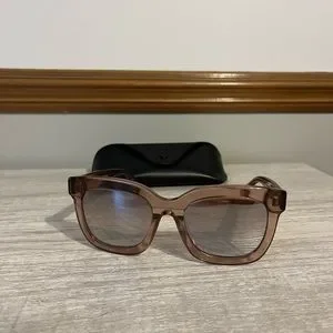 DIFF Carson Rose Stone & Taupe Rose Gradient Polarized Sunglasses DIFF EYEWEAR | Shop DIFF Eyewear Carson Sunglasses in  main image 4